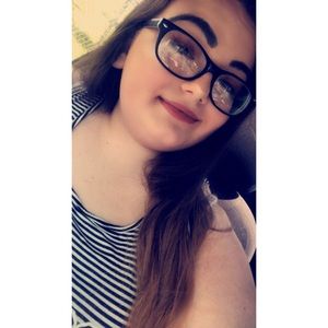 Meet your Posher, Ashley